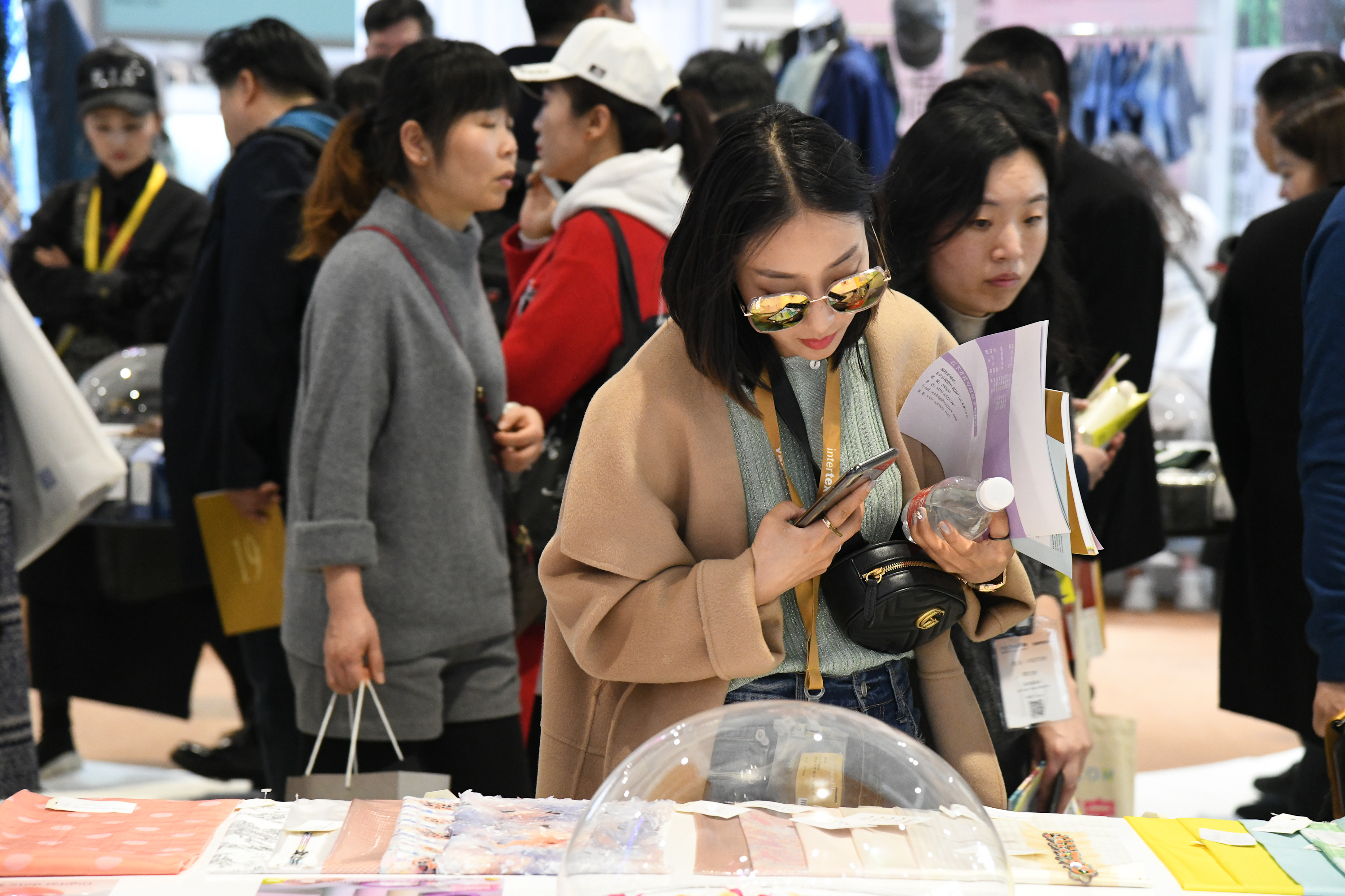 Buyers-and-products-8